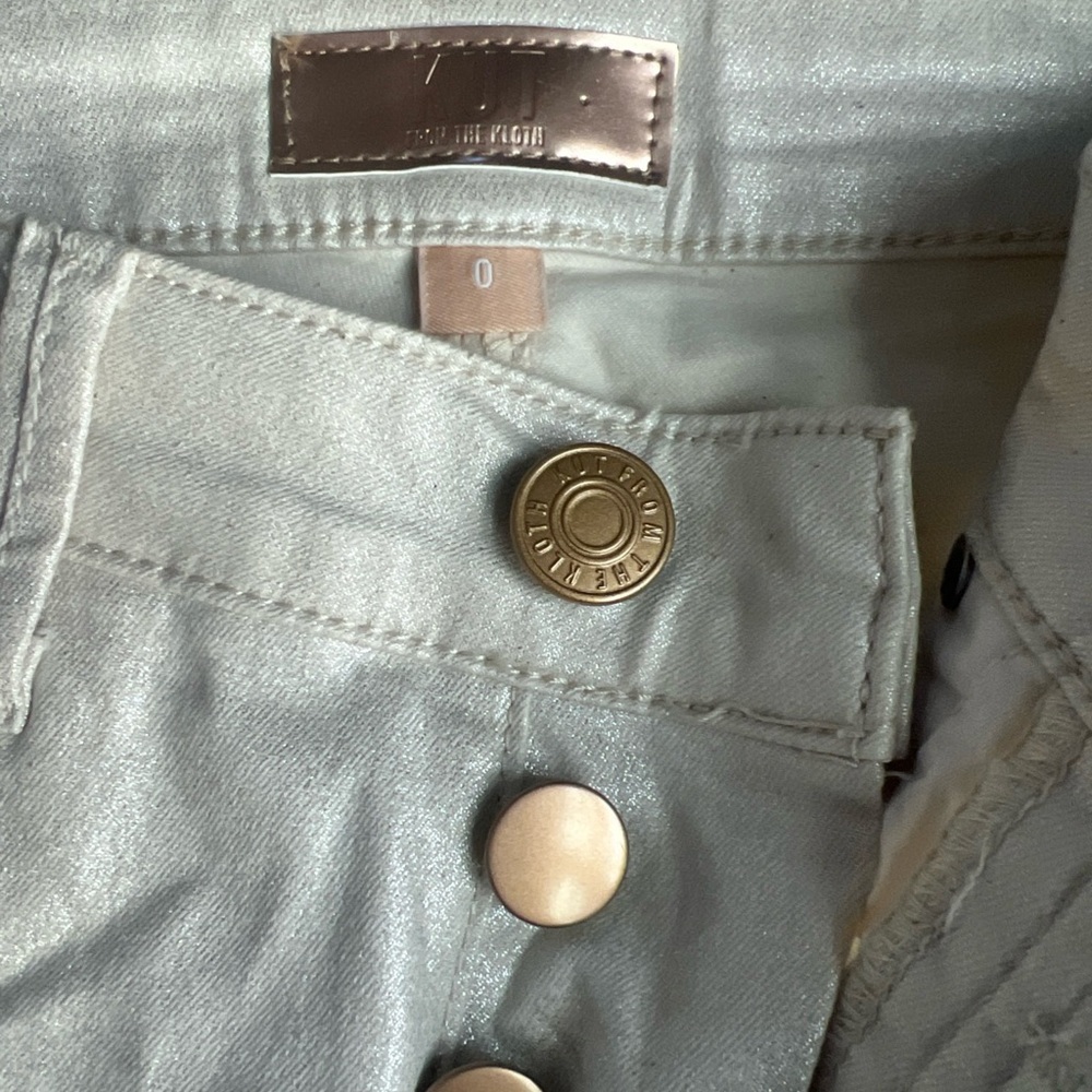 Kut from the Kloth Metallic champagne Straight Leg Pants